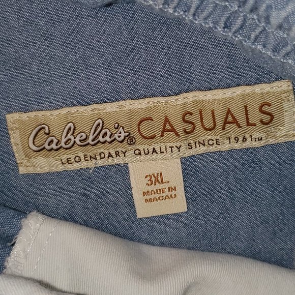 Cabelas Men's Shorts - Picture 2 of 5